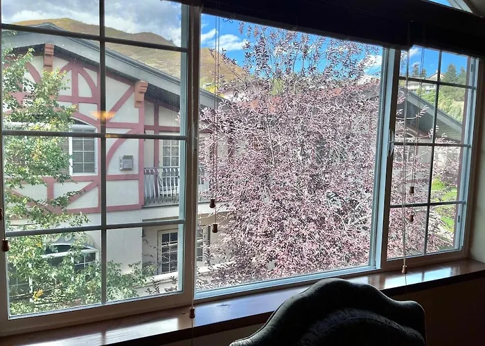 Cozy Zermatt King Villa Near Park City Ski Resorts - 3072